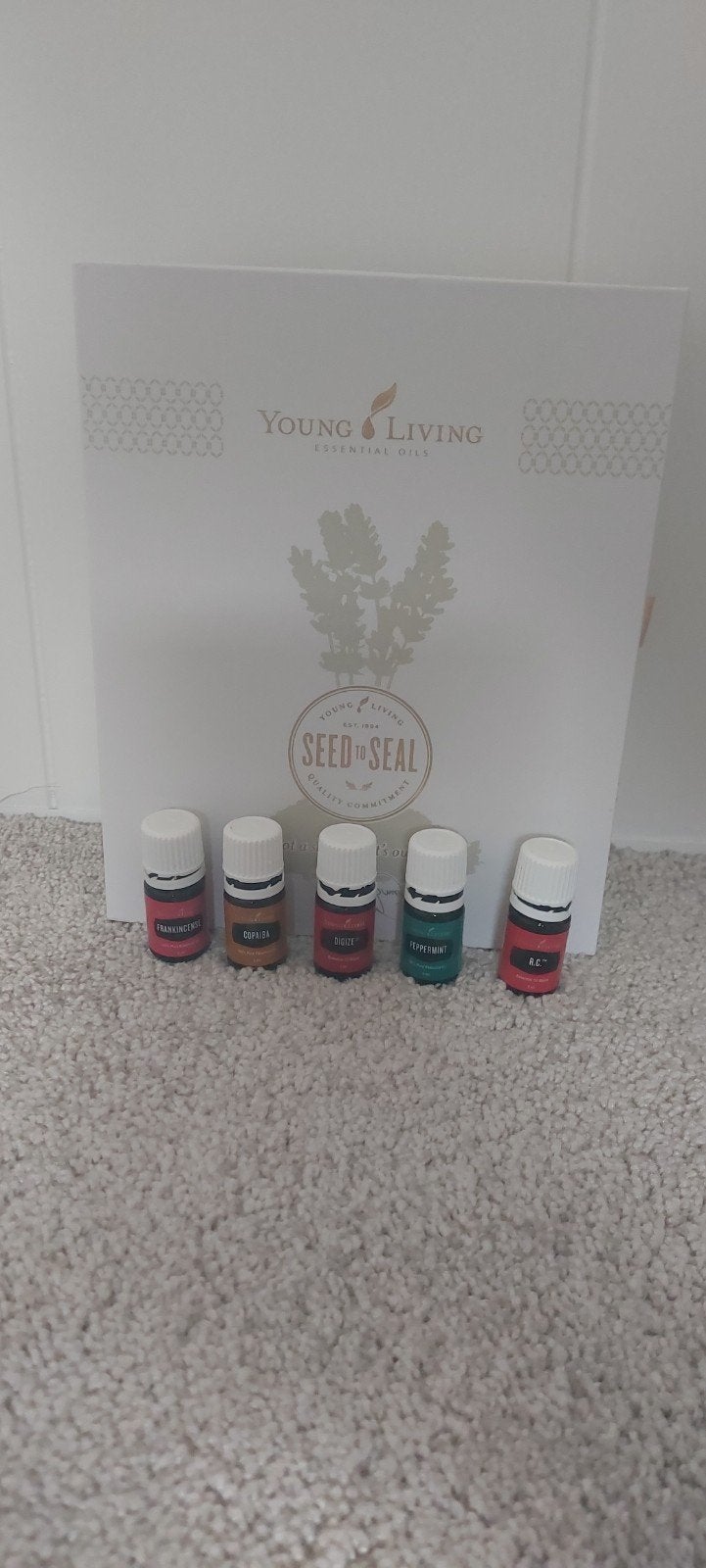 5 oliën young living inclusief doos, Ophalen of Verzenden, Overige typen