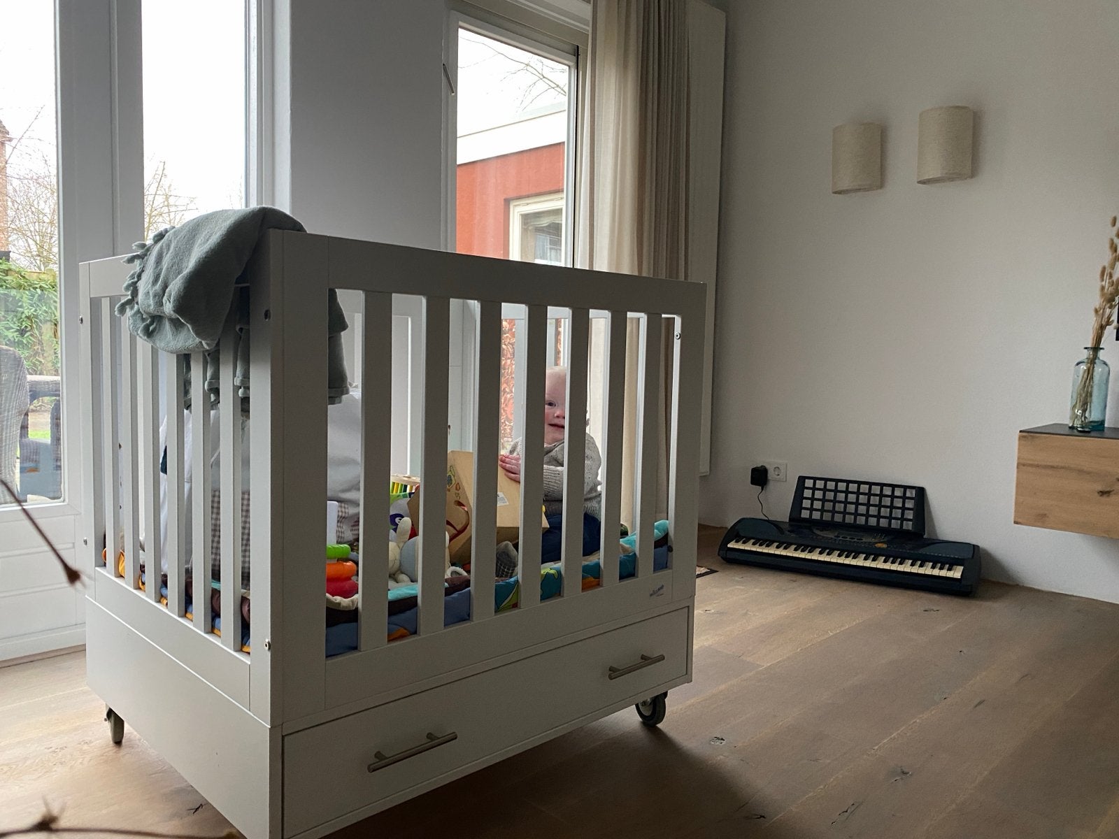 box op wielen met lade en Koeka deken, Ophalen, Gebruikt, Ledikant