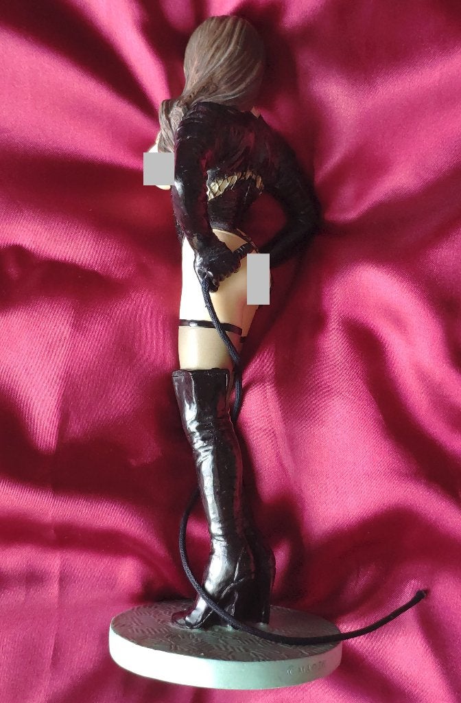 Domina OWK figurine BDSM beeld Dominatrix zweep erotiek 18+, Ophalen, Zo goed als nieuw, Mens