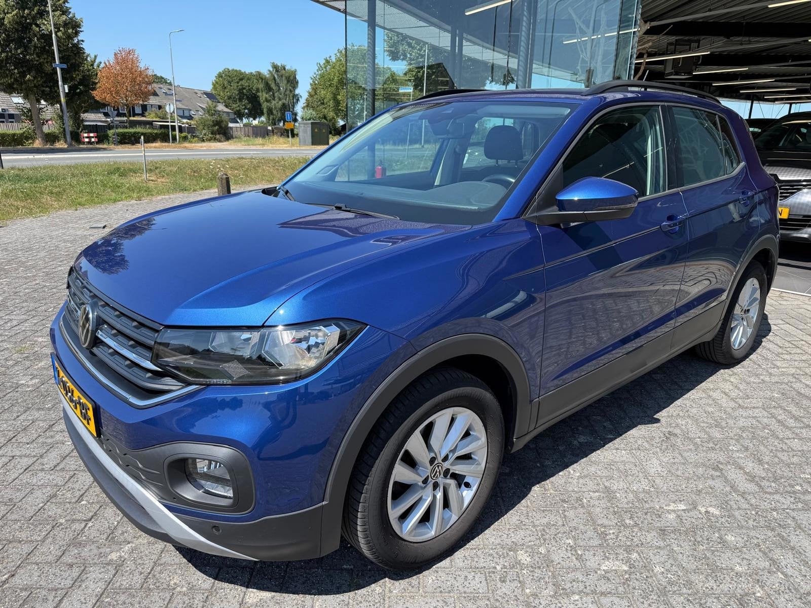 Volkswagen T-Cross 1.0 TSI Life Business, Auto's, 12 maanden, Gebruikt, 95 pk, Blauw