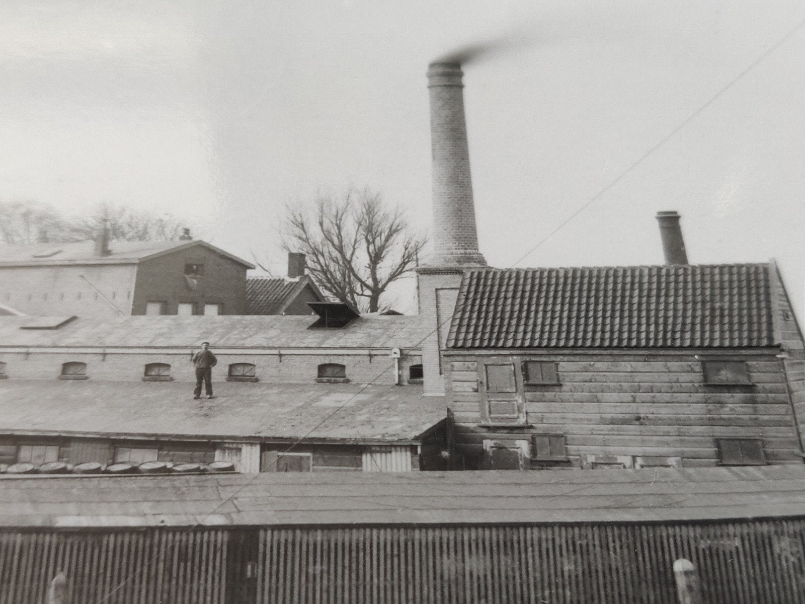 B499 s Gravendeelsedijk Asphaltfabriek 23x15 cm, Verzamelen, Foto's en Prenten, Gebruikt, Overige onderwerpen, Voor 1940, Ophalen of Verzenden