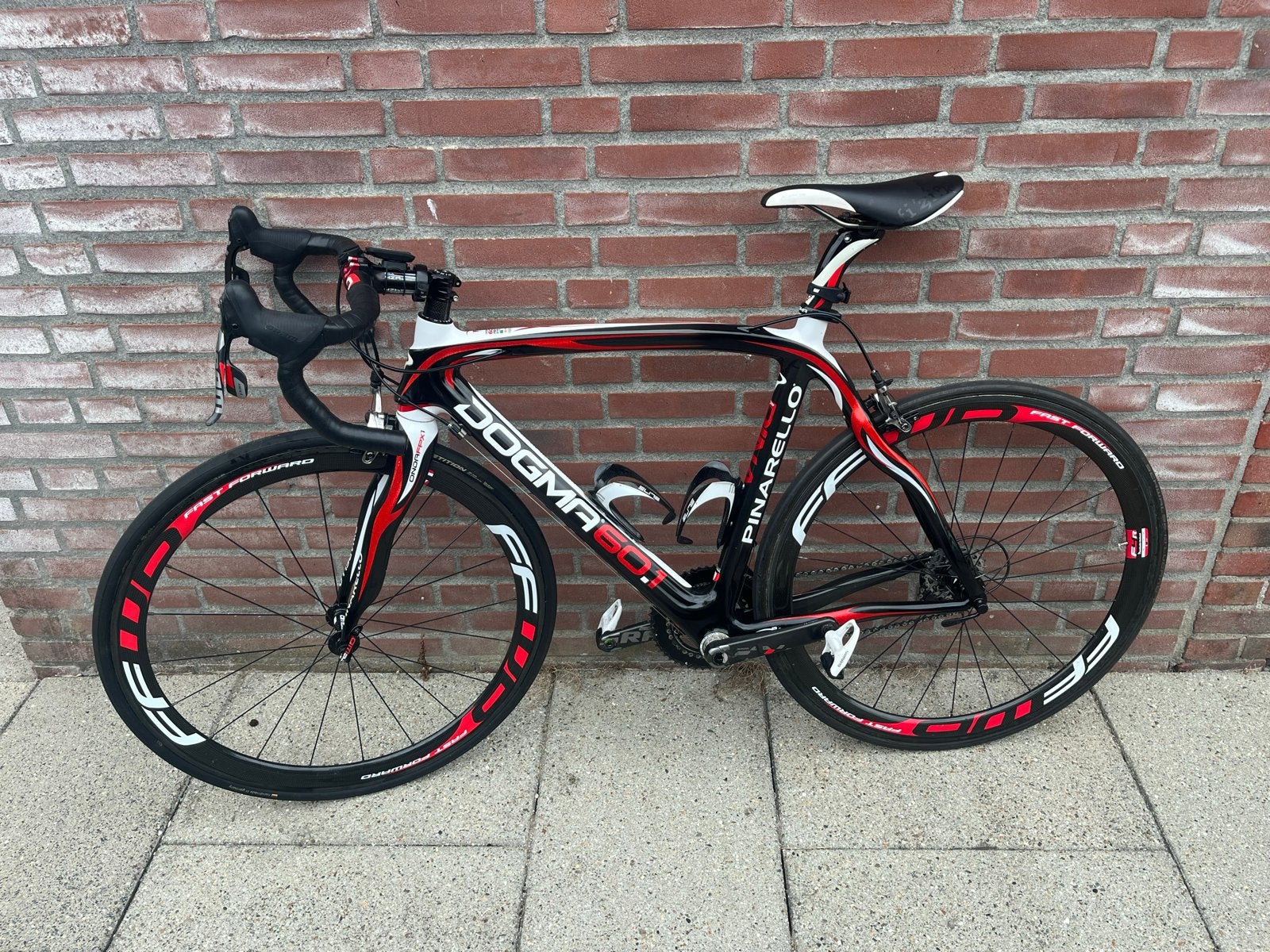 Pinarello Dogma 60.1 SRAM Red FFWD F4R Carbon Racefiets, Gebruikt, Carbon, Heren, Meer dan 20 versnellingen