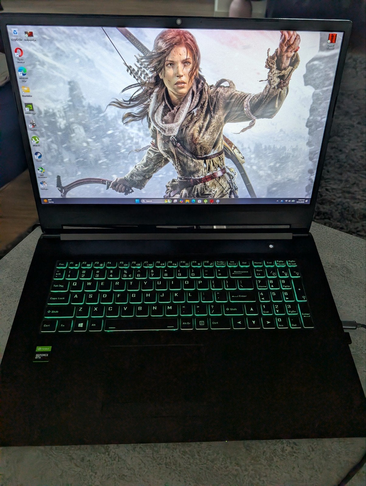 Laptop BTO Gtx 1650, HDD, 2 tot 3 Ghz, Ophalen of Verzenden, Zo goed als nieuw