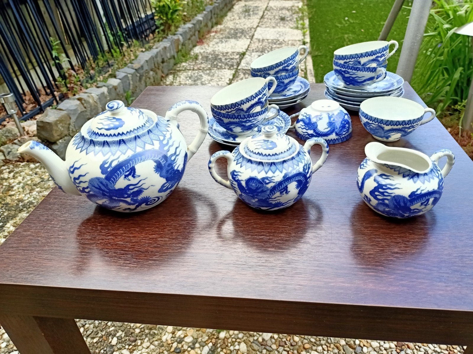 Prachtig Chinees porseleinen theeservies met drakenmotief, Antiek en Kunst, Antiek | Porselein, Ophalen