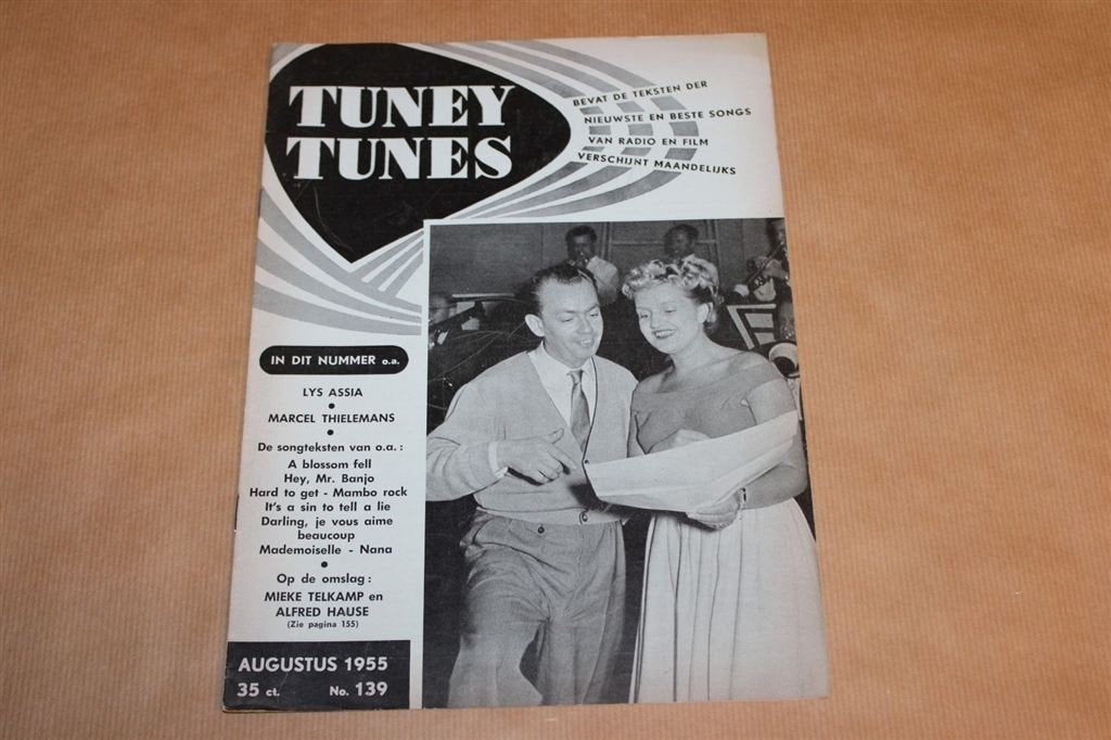 Tuney Tunes - No. 139 - Augustus 1955, Ophalen of Verzenden, 1940 tot 1960, Knipsel(s)
