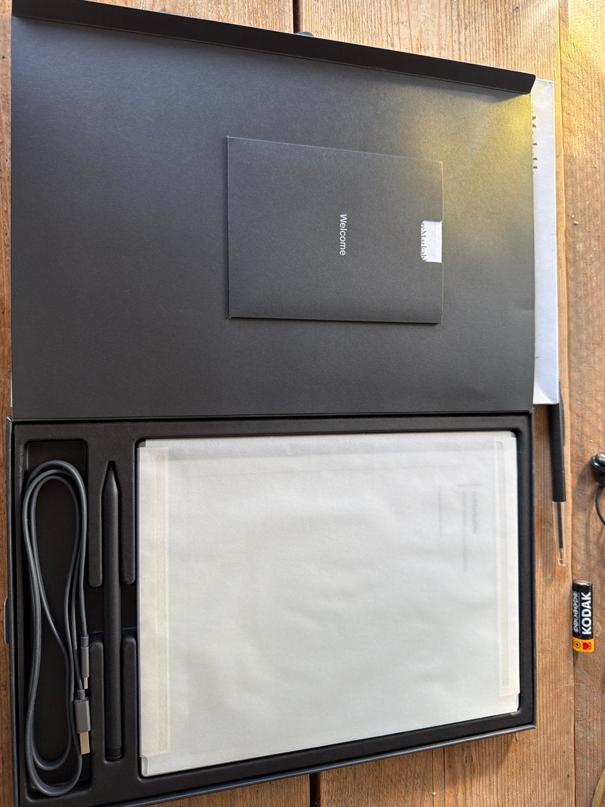 reMarkable 2 Paper Tablet met Marker Plus, Computers en Software, E-readers, Zo goed als nieuw, 10 inch of meer, 8 GB, Touchscreen