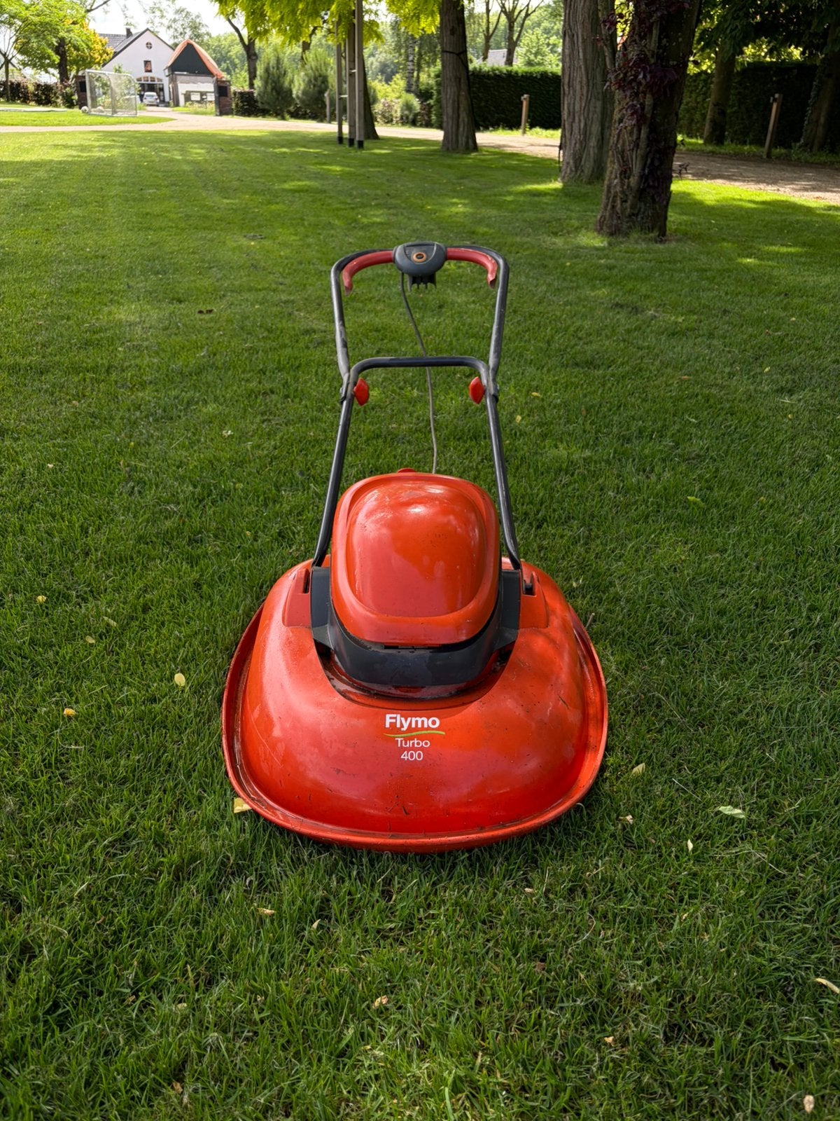 FLYMO turbo 400 zweefmaaier, Tuin en Terras, Zweefmaaier, Ophalen, Zo goed als nieuw