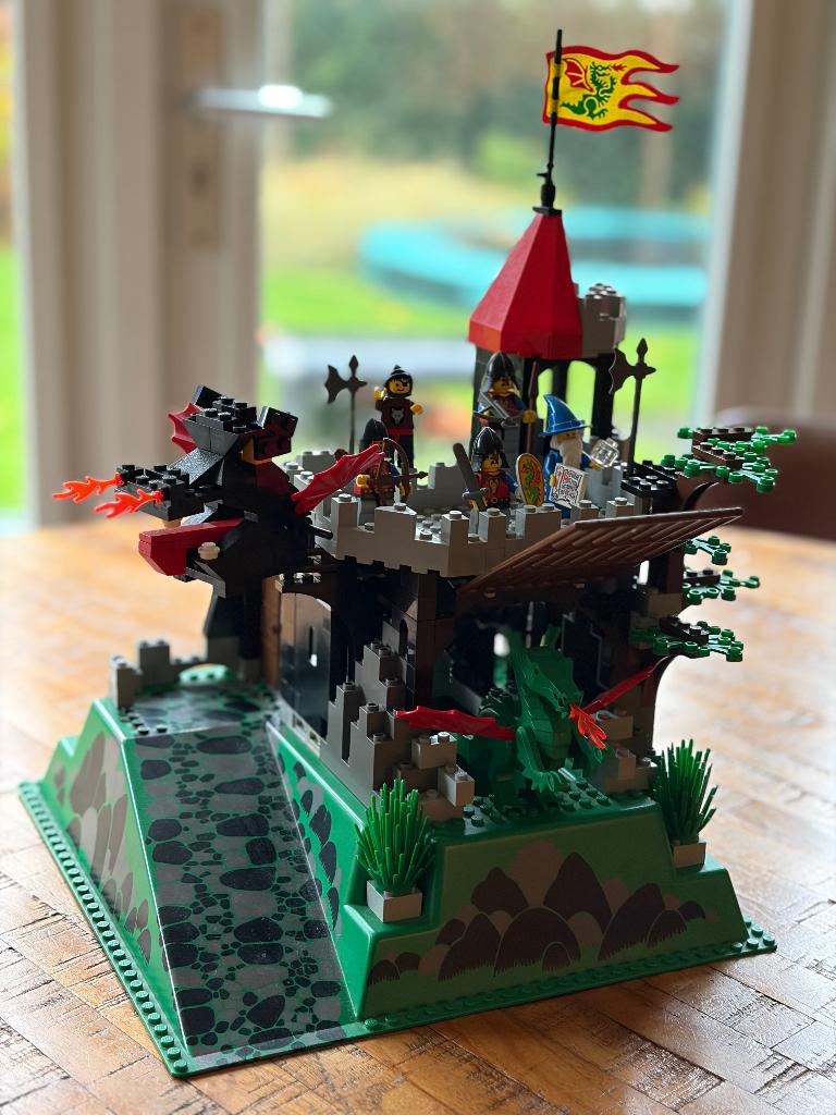 LEGO - 6082 - Fire Breathing Fortress, Kinderen en Baby's, Speelgoed | Duplo en Lego, Gebruikt, Lego, Complete set, Inclusief accessoires