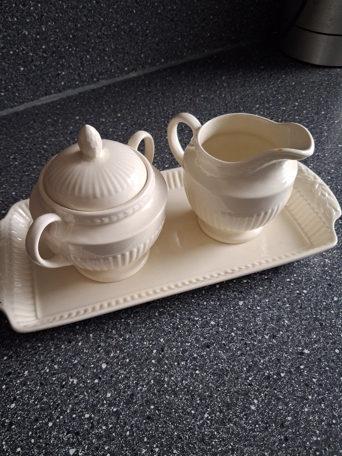 Roomstel van Wedgwood, Ophalen