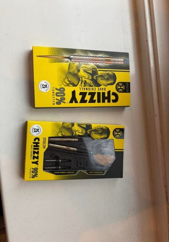 Harrows Dave Chisnall Gold 90% Tungsten, Sport en Fitness, Darts, Ophalen of Verzenden, Zo goed als nieuw