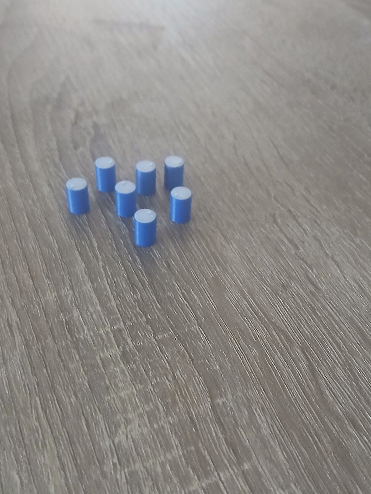 blauwe olievaten met wit deksel per 10  h0, Overige merken, Gelijkstroom of Wisselstroom, Nieuw, Natuur