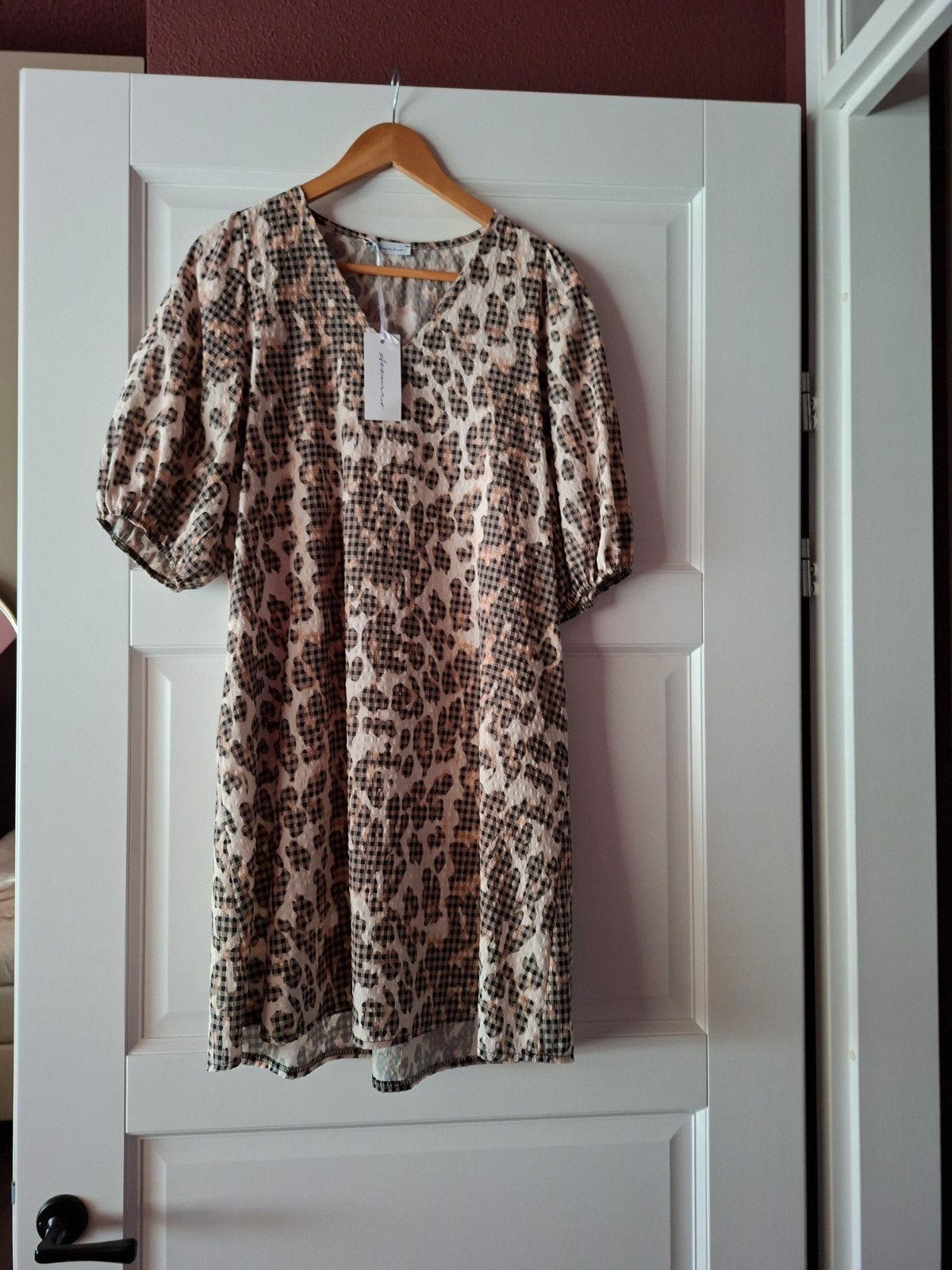 jurk leopard nieuw, Ophalen of Verzenden, Nieuw, Bruin, Onder de knie