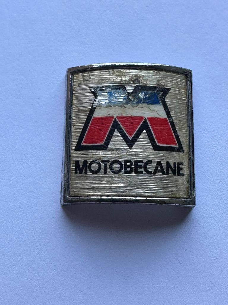 Oud Motobecane balhoofdplaatje. Balhoofd plaatje., Verzamelen, Ophalen of Verzenden, Gebruikt, Gebruiksvoorwerp