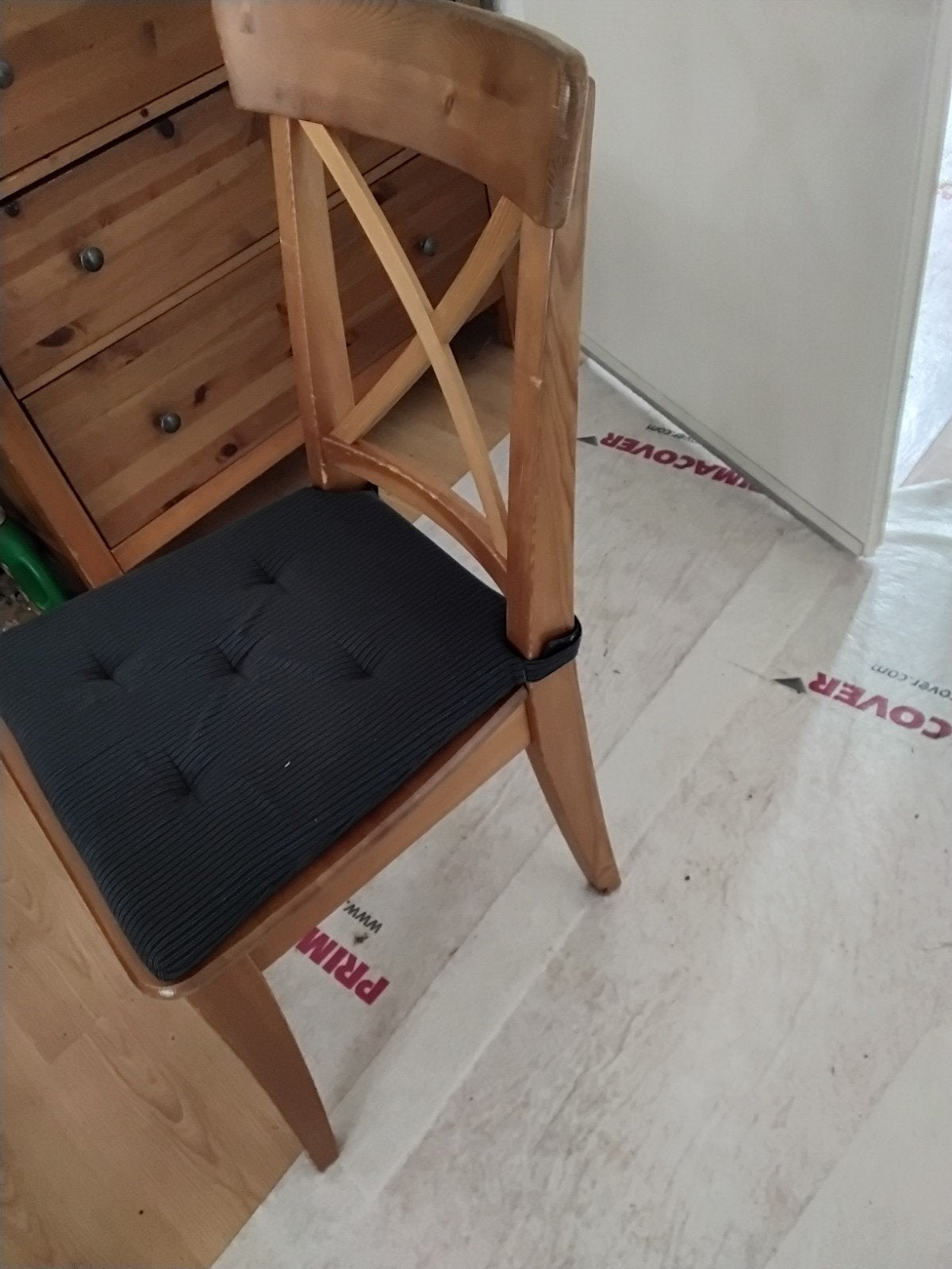 Eettafel met 4 stoelen erbij, Huis en Inrichting, Tafels | Eettafels, Ophalen, Gebruikt, Rechthoekig, 50 tot 100 cm
