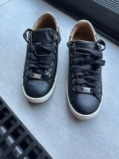 UGS dames sneakers maat 37 nieuw, Kleding | Dames, Schoenen, Zwart, Nieuw, Ophalen of Verzenden, Sneakers of Gympen