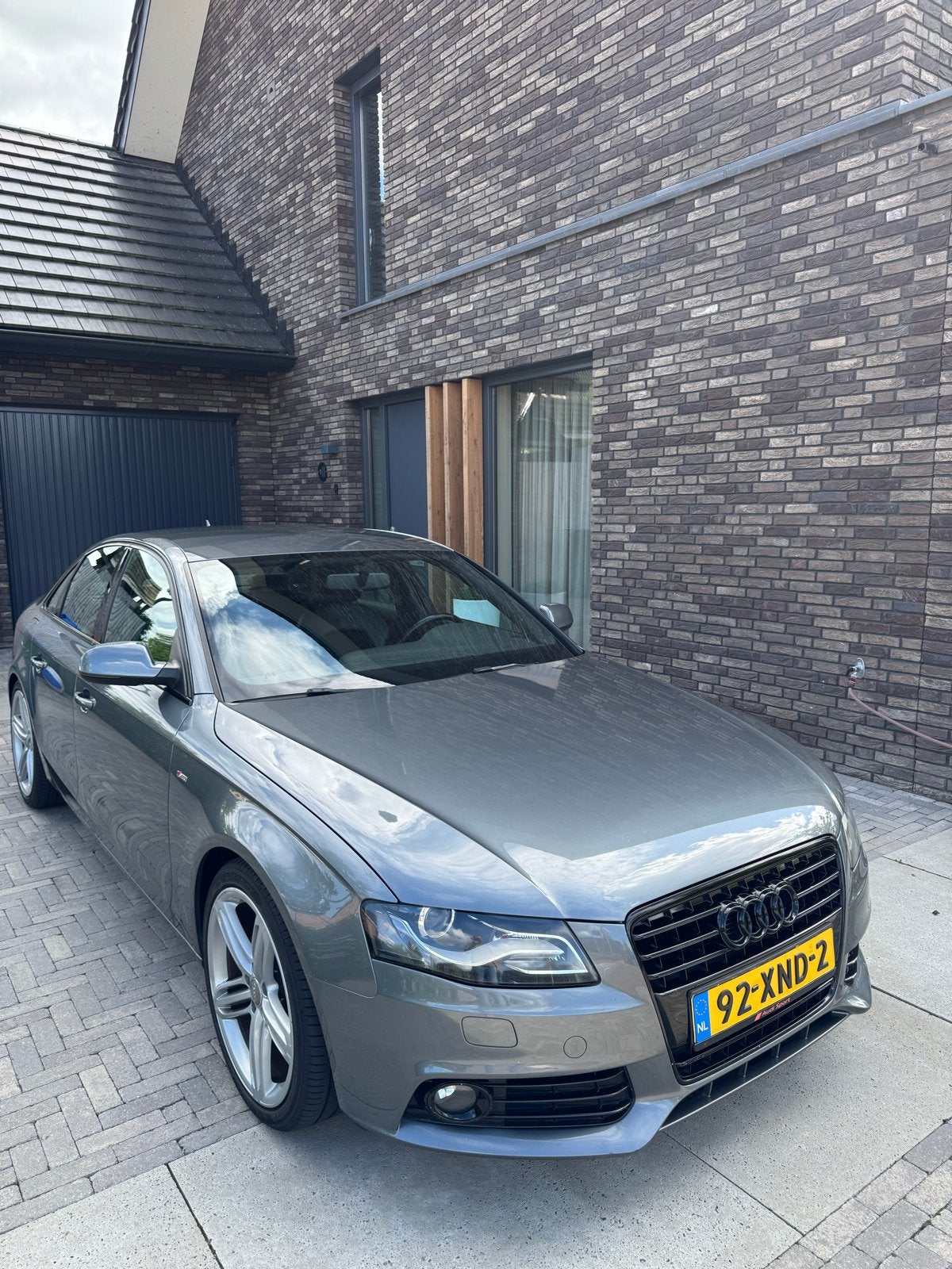 Audi A4 1.8 Tfsi Grijs 210pk, Auto's, Audi, Zwart, 4 cilinders, A4, Handgeschakeld