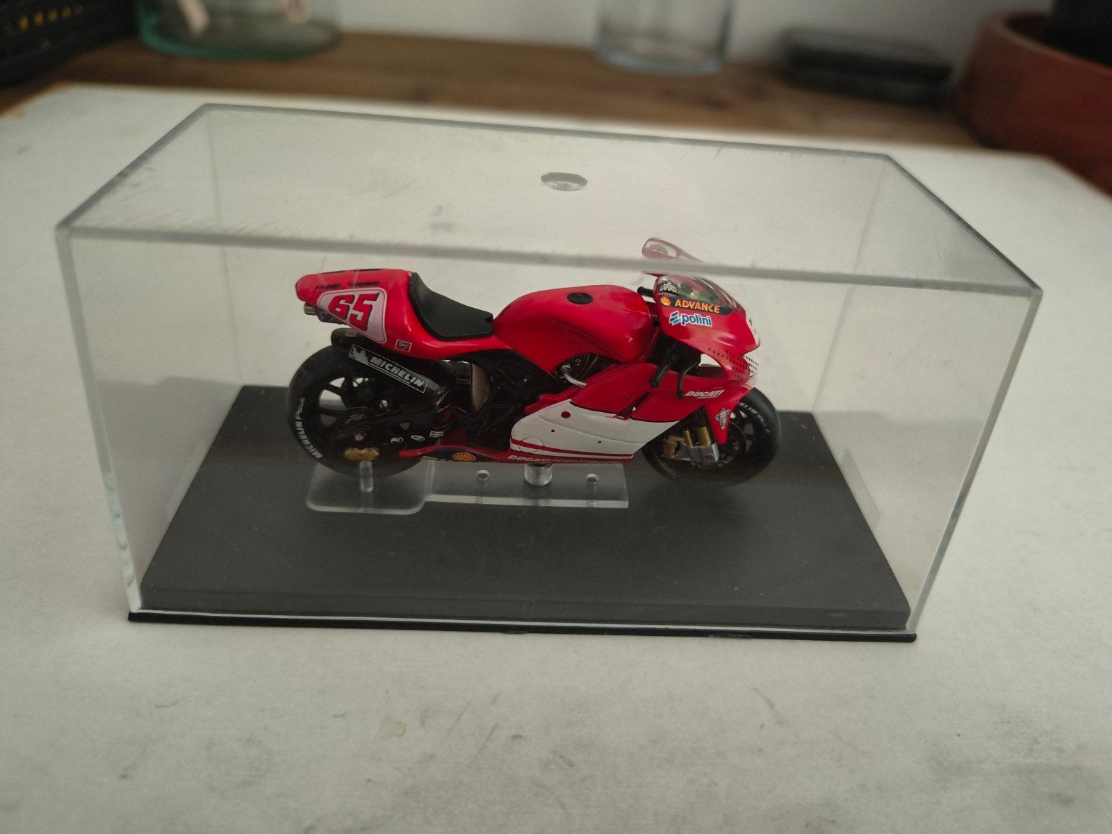 Ducati Desmosedici 2003 - Loris Capirossi schaalmodel, 1:50 of kleiner, Overige typen, Zo goed als nieuw, Ophalen