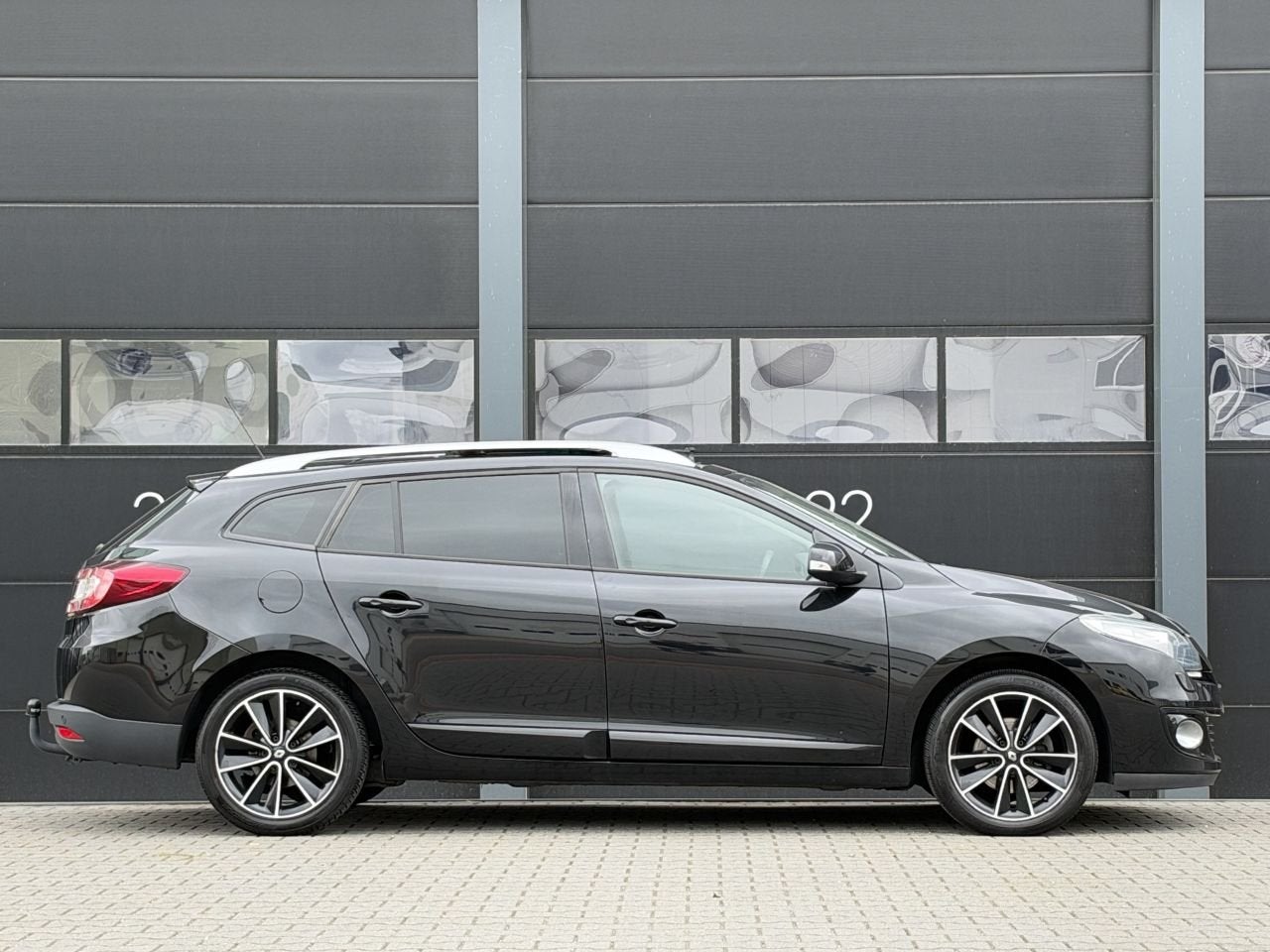 Renault Mégane 1.5 dCi Bose Pano Clima Camera (bj 2012), Automaat, 1264 kg, Zwart, Diesel