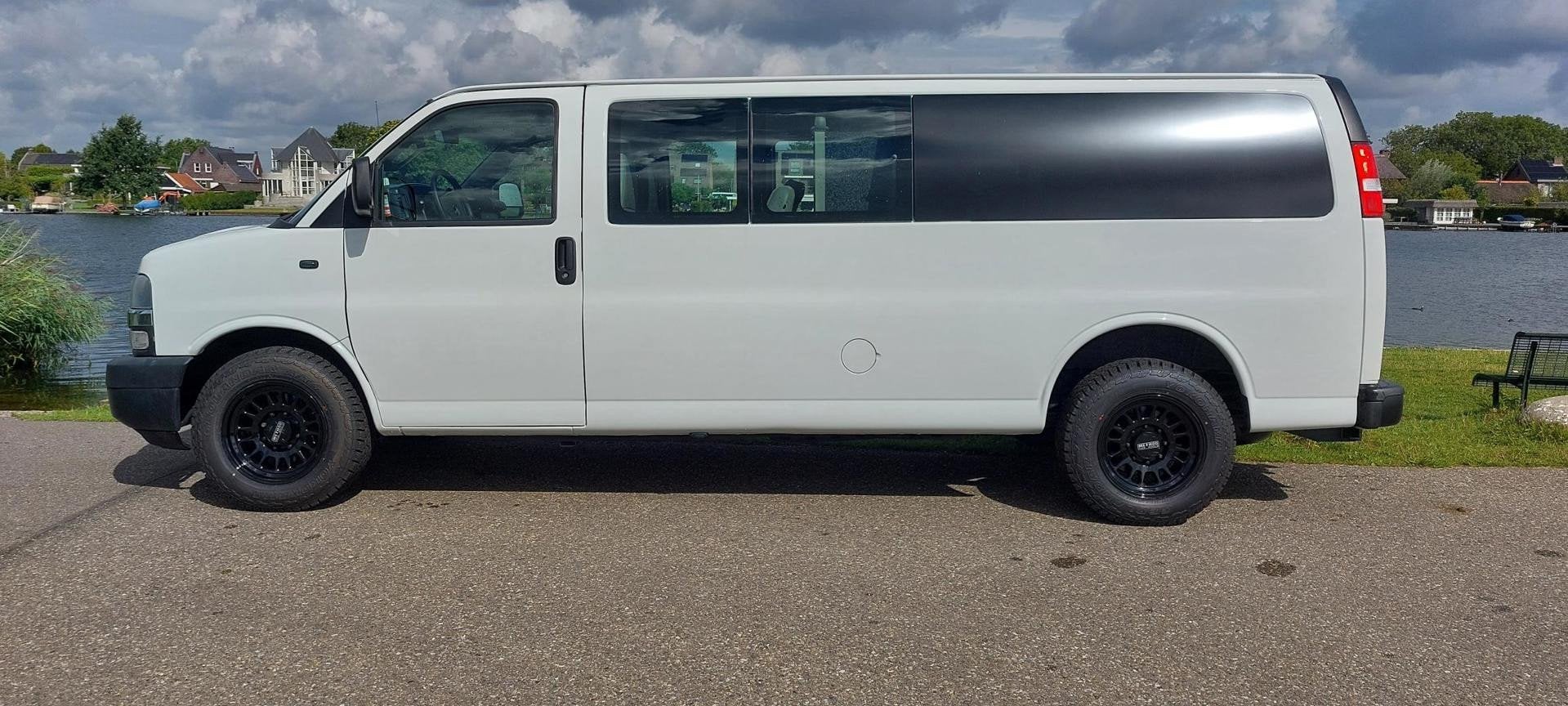 Chevrolet USA Chevy Van Express 6.0 met nieuwe LPG G3 merk P, Gebruikt, Overige carrosserieën, Wit, 5967 cc