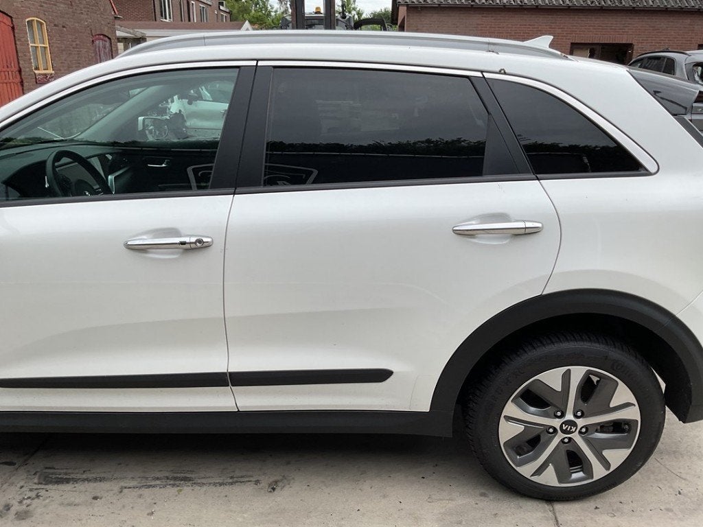Portier Links Achter Kia Niro I (DE) 2021 77003G5000, Info@kia.de, Kia Deutschland GmbH, Gebruikt, Theodor-Heuss-Allee 11, Frankfurt am Main 60486, , Duitsland