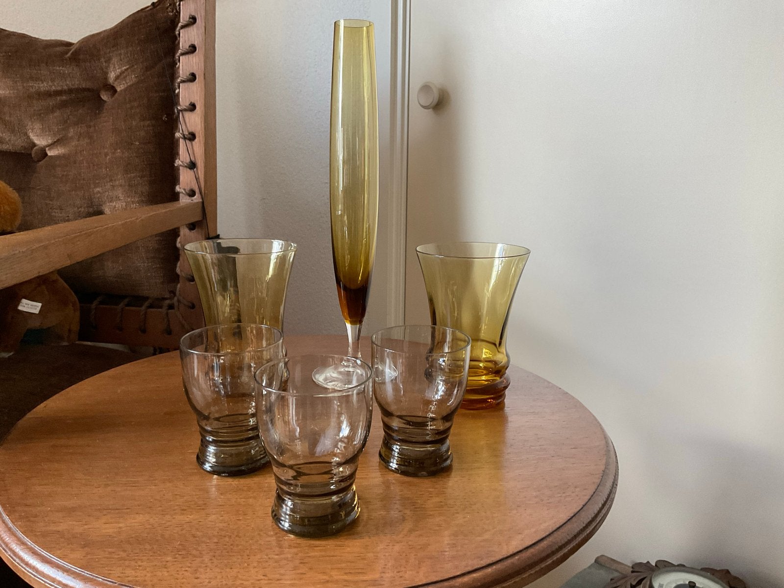 Antieke glaasjes bruin + goud + vaasje, Ophalen of Verzenden