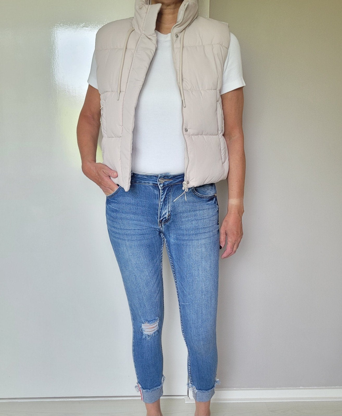 Erg mooie bodywarmer S Beige Zand, Kleding | Dames, Bodywarmers, Zo goed als nieuw, Maat 36 (S), Beige, Verzenden