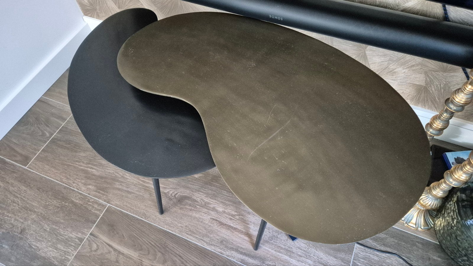 Salontafel Calci (set van 2) Goud/Zwart, Huis en Inrichting, Tafels | Salontafels, Ophalen, Nieuw, Modern, Organisch, Metaal
