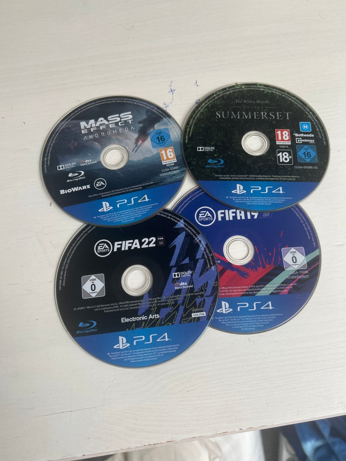PS4 met games, zonder controller, Spelcomputers en Games, Spelcomputers | Sony PlayStation 4, Ophalen of Verzenden, Zonder controller