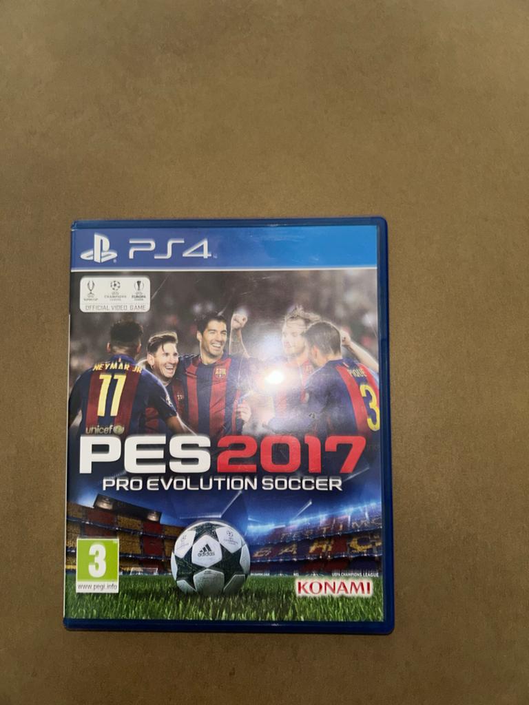 PES 2017 Pro Evolution Soccer PS4 - Voetbalgame, Eén computer, Ophalen of Verzenden, Zo goed als nieuw, Sport