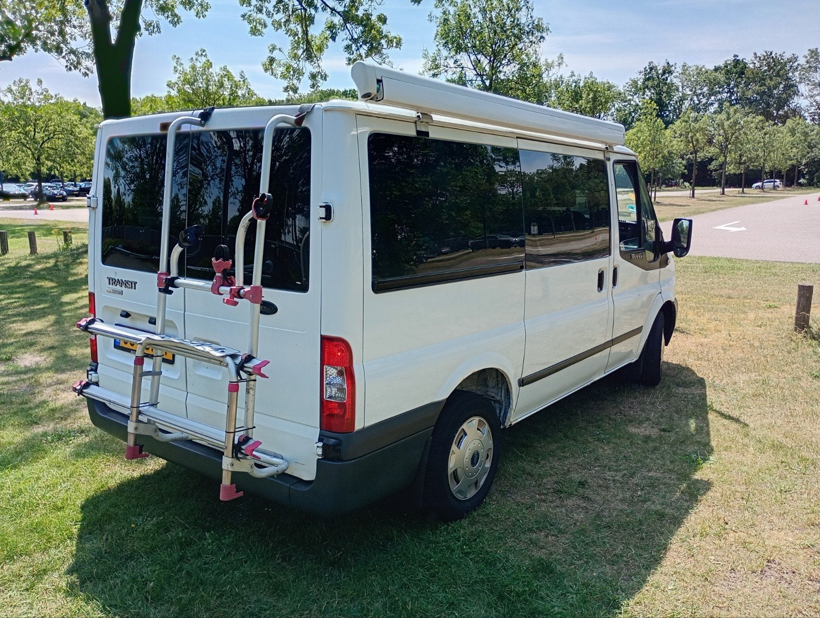 Compacte Ford Transit Camperbus met hefdak en fietsenrek, Buscamper of Camperbus, Tot en met 3, Particulier, Ford