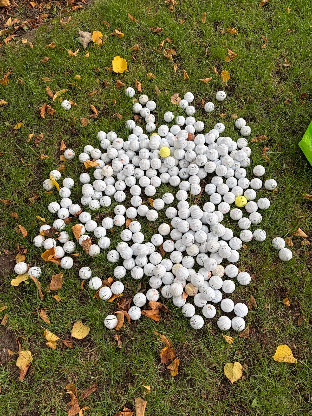Grote partij golfballen (meer dan 250 stuks), Sport en Fitness, Ophalen of Verzenden, Gebruikt, Bal(len), Overige merken