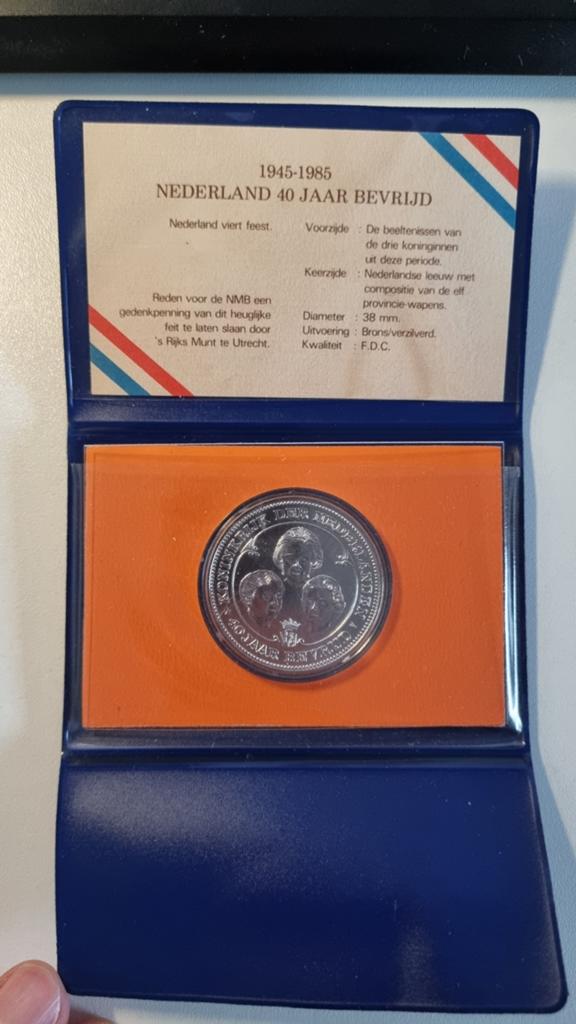 Penning 40 jaar bevrijd 1945-1985 NMB BANK, Ophalen of Verzenden, Brons