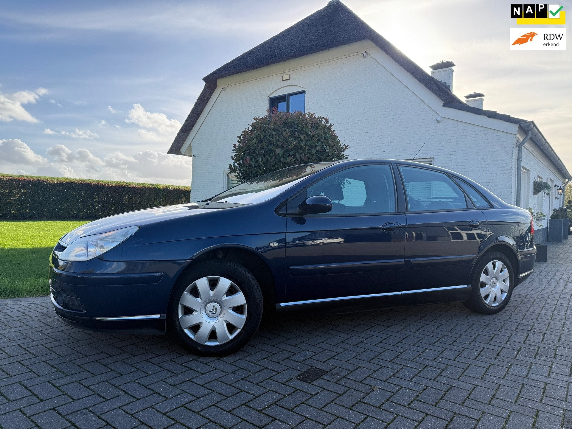 Citroen C5 2.0-16V Caractère / Bj: 2006 / Aut / Nieuwe apk, Auto's, Gebruikt, 4 cilinders, 700 kg, Blauw