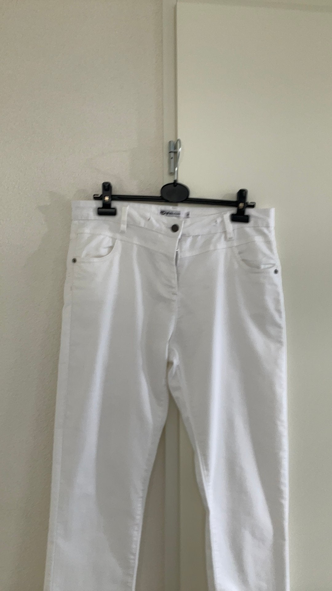 Witte pantalon, Wit, Maat 42/44 (L), Ophalen of Verzenden, Zo goed als nieuw