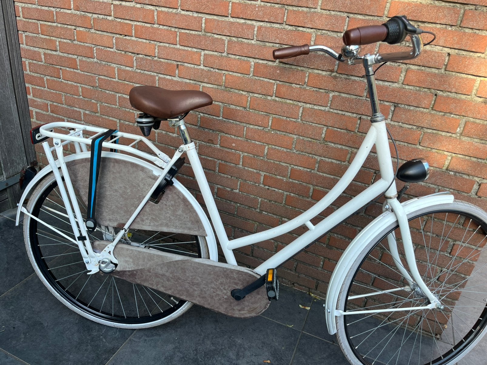 Omafiets met 3 Shimano versnellingen, Fietsen en Brommers, 56 cm of meer, Ophalen of Verzenden, Zo goed als nieuw