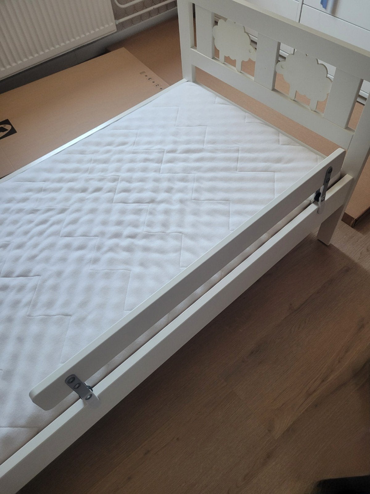 Peuterbed Ikea, Ophalen, Gebruikt, 70 tot 85 cm, Matras