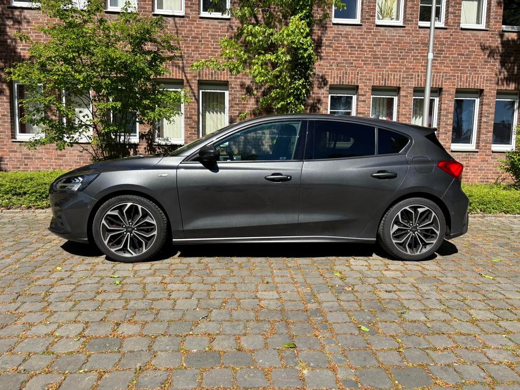 Ford Focus ST-Line 150PK | 2e Eigenaar | Top Onderhouden, Auto's, Elektronische parkeerrem, 15 km/l, 4 cilinders, Leder en Stof