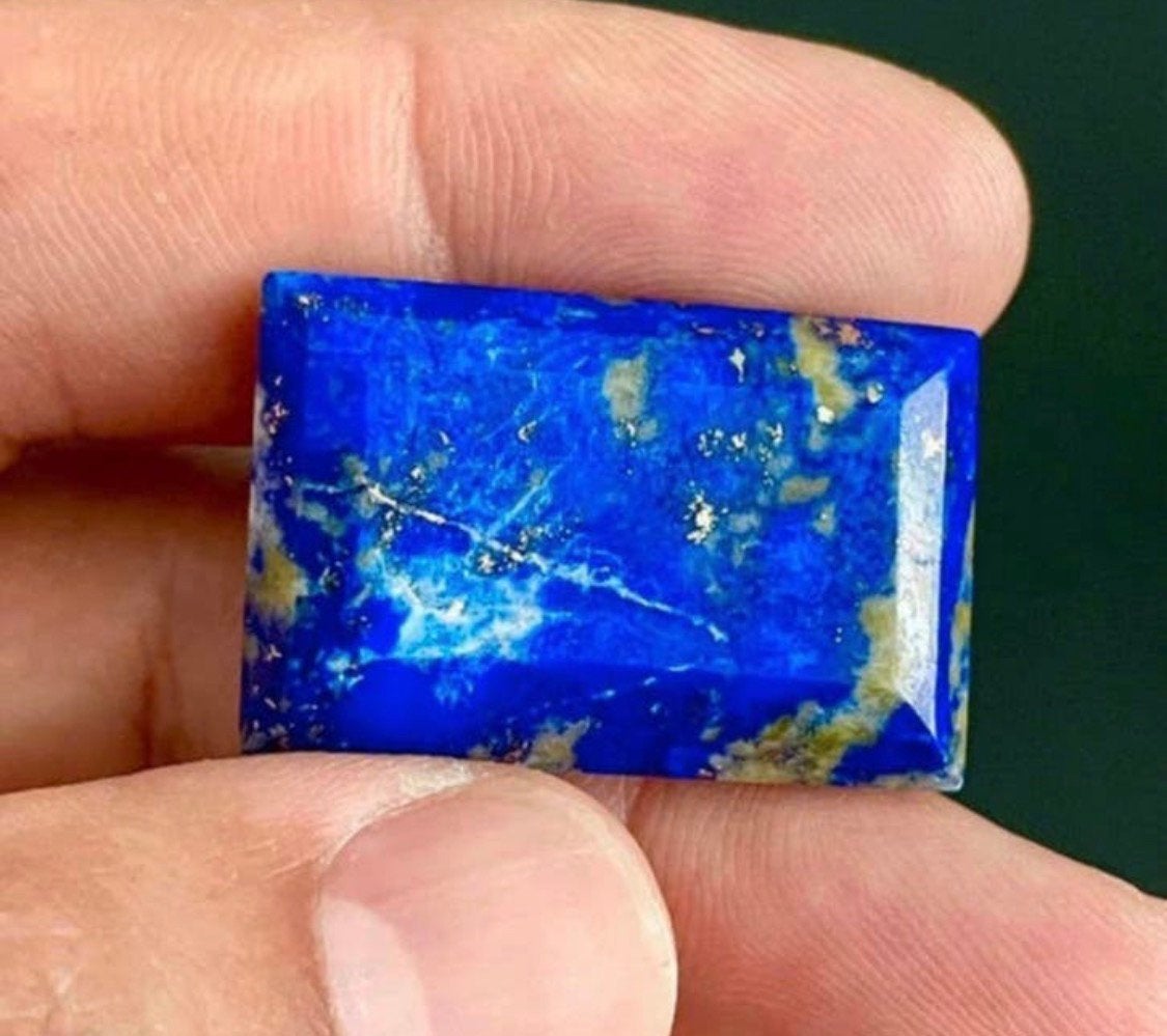 Lapis lazuli is een edelsteen.Steen van grote gouden ring, Ophalen of Verzenden, Zo goed als nieuw