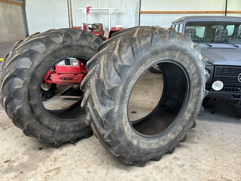 2 Trekkerbanden Michelin 650 65 38, Ophalen