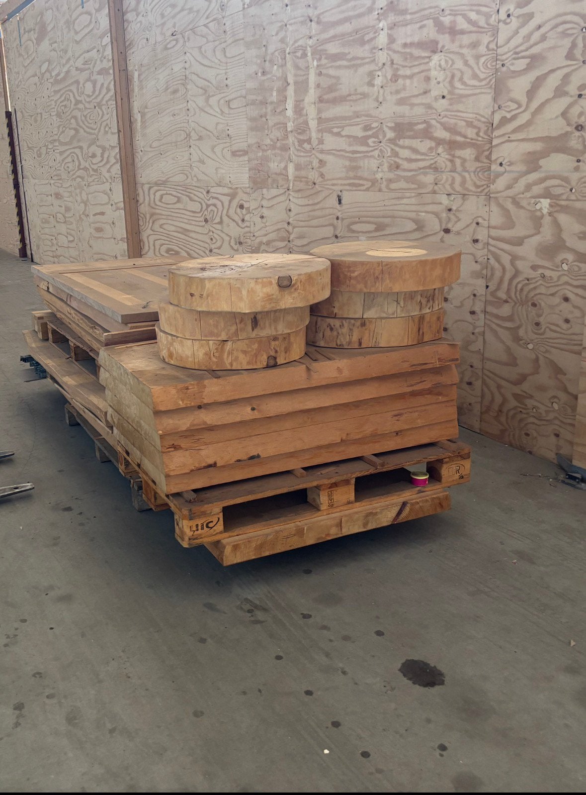 Partij massieve boomstam tafelbladen, Doe-het-zelf en Verbouw, Hout en Planken, Ophalen, Zo goed als nieuw, 200 tot 250 cm, Plank