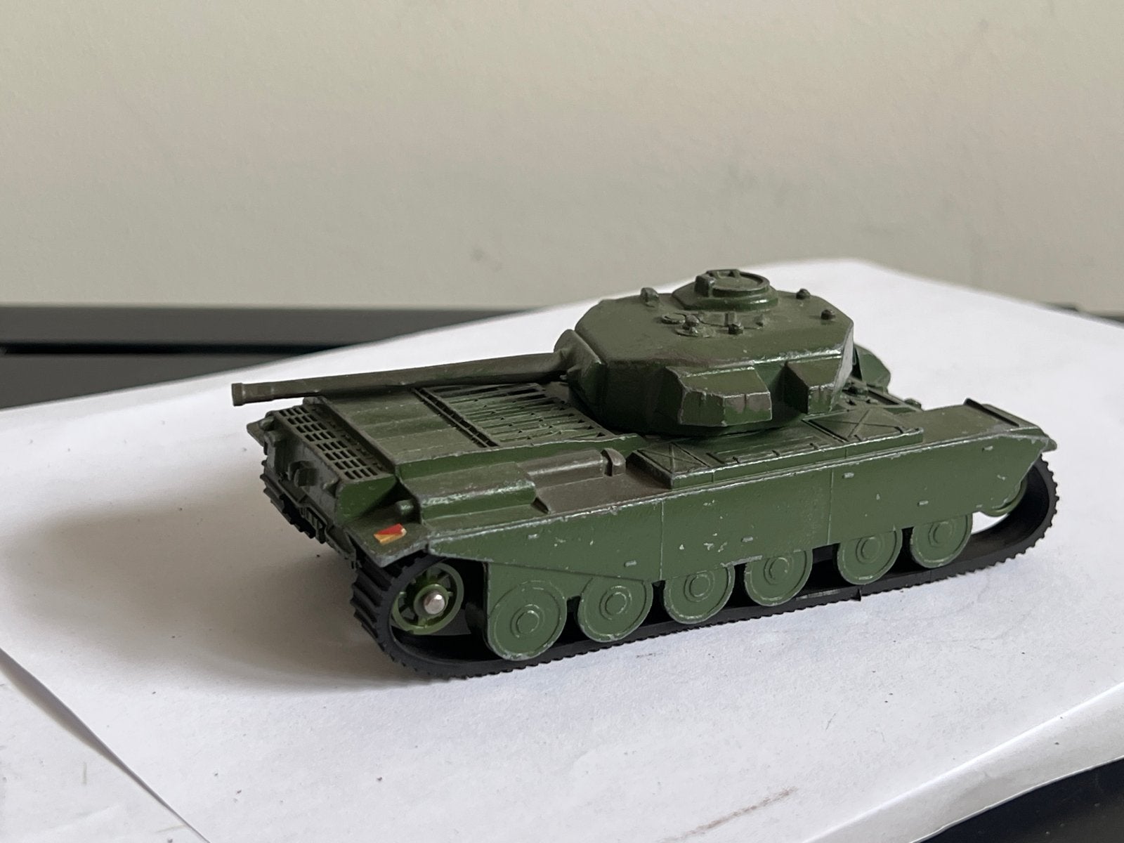 Dinky Supertoys 651 Centurion Tank - Rups defect, Ophalen of Verzenden