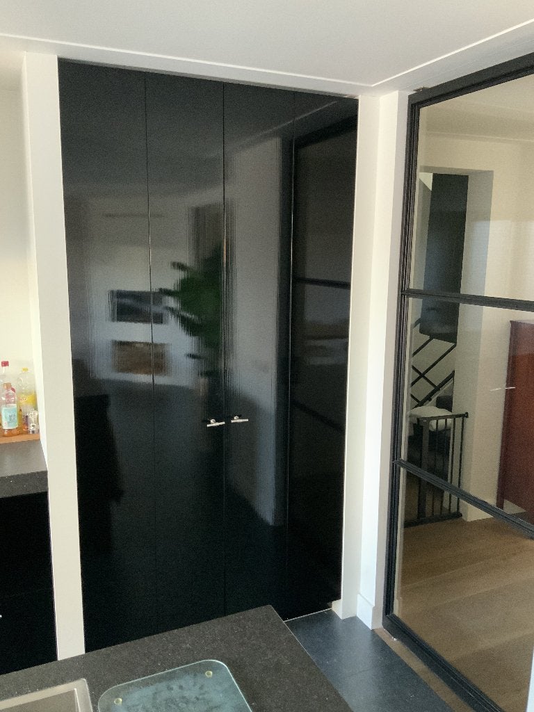 Moderne zwarte keuken met apparatuur, Huis en Inrichting, Ophalen, Gebruikt, Zwart, Overige typen