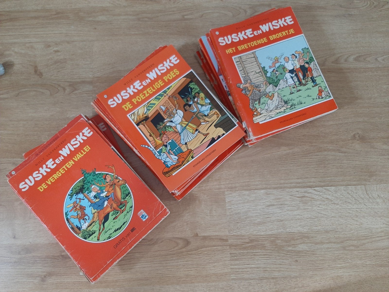 Suske en Wiske: De Poezelige Poes, Het Bretoense Broertje, Meerdere stripboeken, Ophalen of Verzenden, Gelezen, Willy Vandersteen