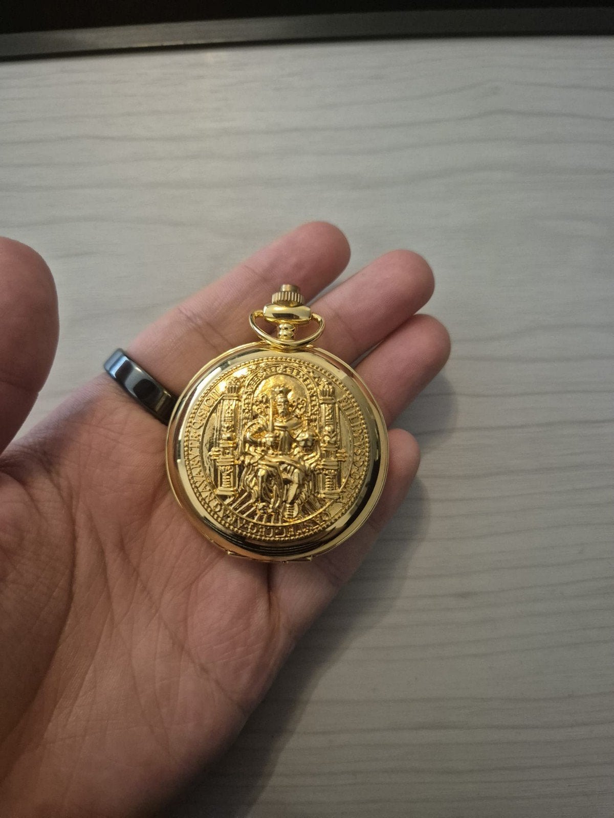 Goudkleurige zakhorloge, Sieraden, Tassen en Uiterlijk, Verzenden, Goud, Zakhorloge