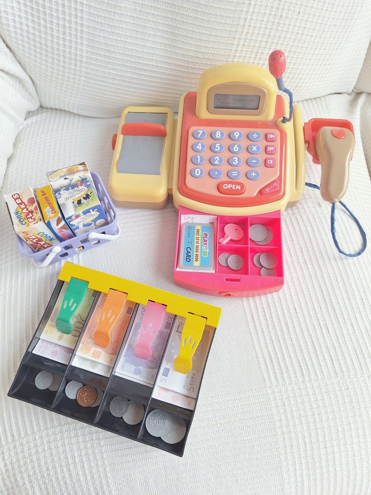 Playgo speelgoedkassa+geldlade+winkelmandje met boodschappen, Ophalen of Verzenden, Zo goed als nieuw, Kunststof