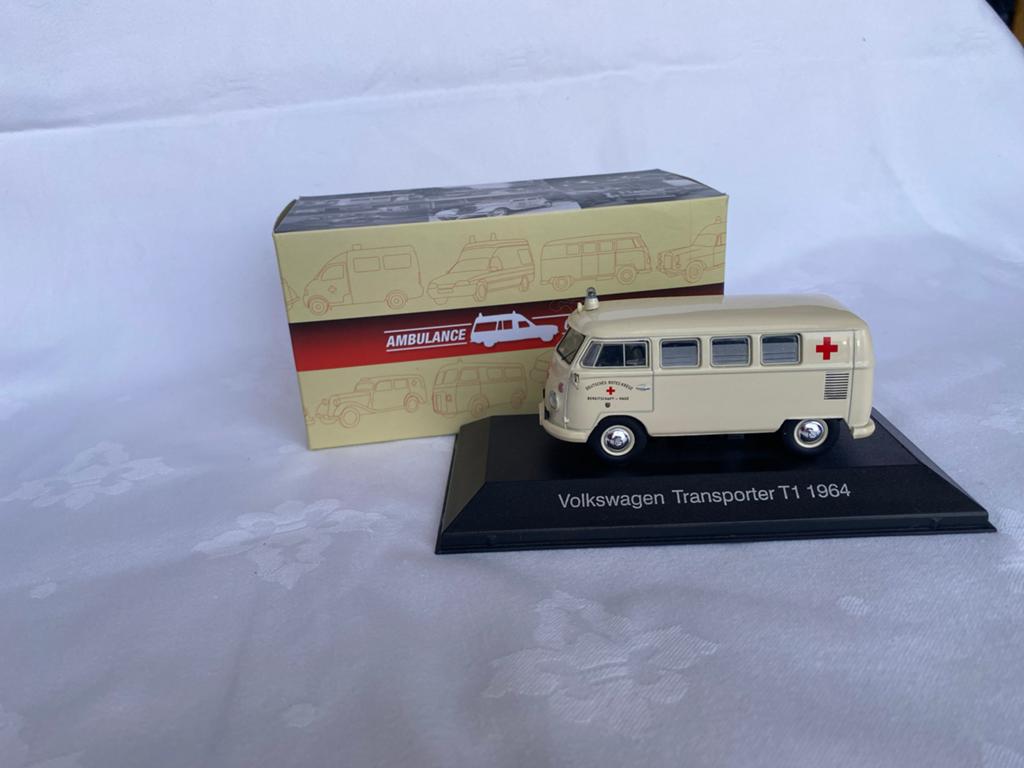 Volkswagen Transporter T1 1964 Miniatuur Ambulance met doos, Overige merken, 1:50 of kleiner, Auto, Ophalen of Verzenden