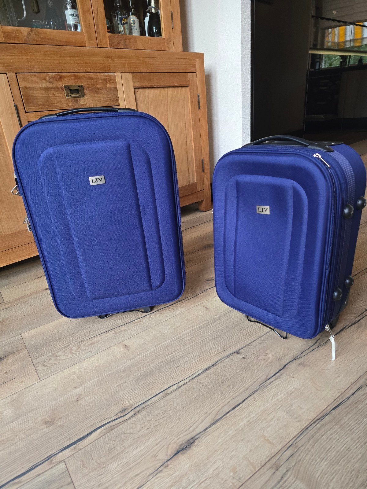 Liv koffer set - 40L en 25L - Blauw - Zo goed als nieuw, Wieltjes, 40 tot 60 cm, 30 cm of meer, Blauw