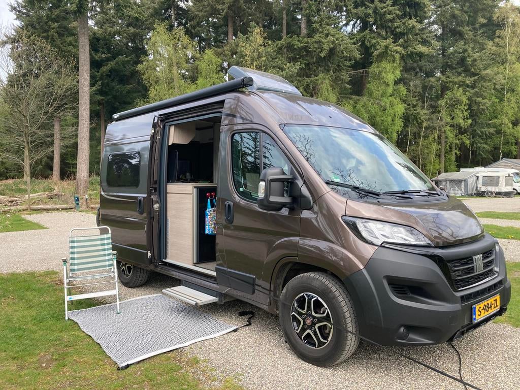Pössl Roadcamp R 5.40 Automaat (2023) Compact & Compleet, Caravans en Kamperen, Campers, Automaat, Luifel, Buscamper of Camperbus