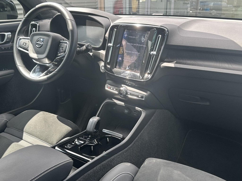 Volvo XC40 1.5 T5 Recharge Inscription / Pano. dak / Elek. v, Auto's, Volvo, 1712 kg, Met garantie (alle), Zwart, Hybride Elektrisch/Benzine