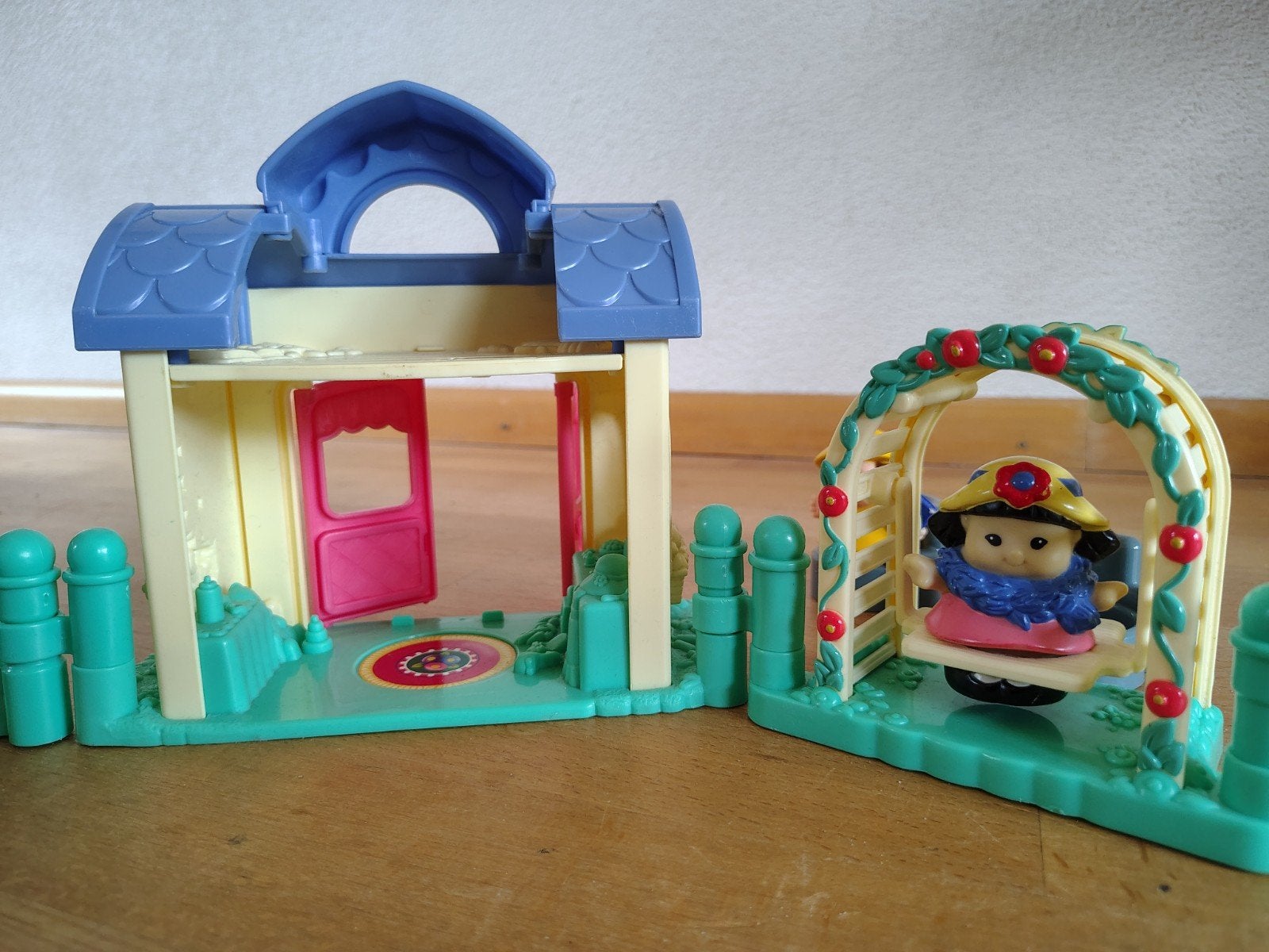 Fisher-Price Little People Speelhuisje met Figuren, Ophalen of Verzenden, Gebruikt, Jongen of Meisje